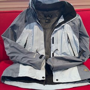 Mountain Hardwear women’s ski jacket